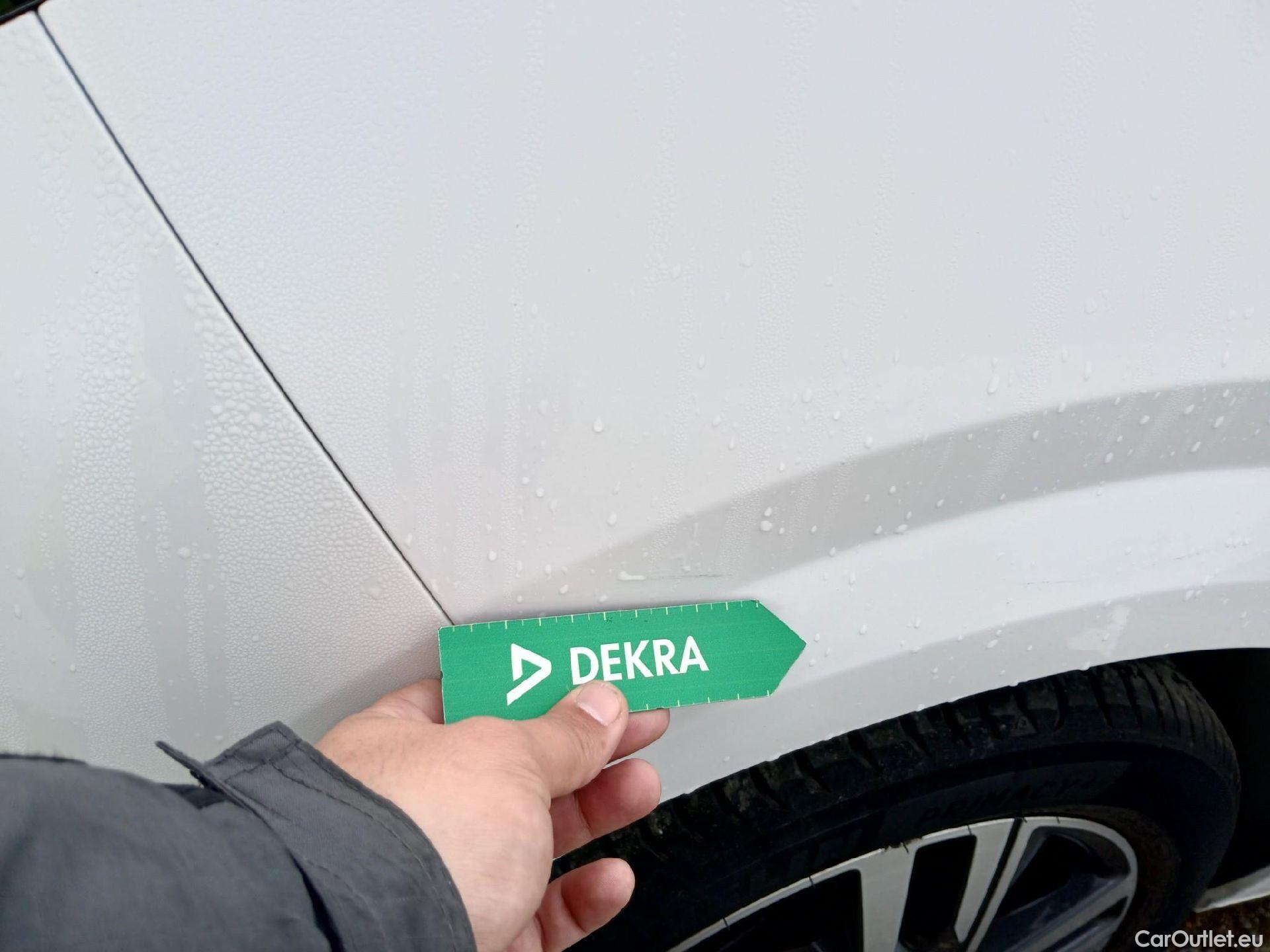  Peugeot  208 PEUGEOT  / 2019 / 5P / berlina con portón PureTech 73kW (100CV) Allure (CX) #31