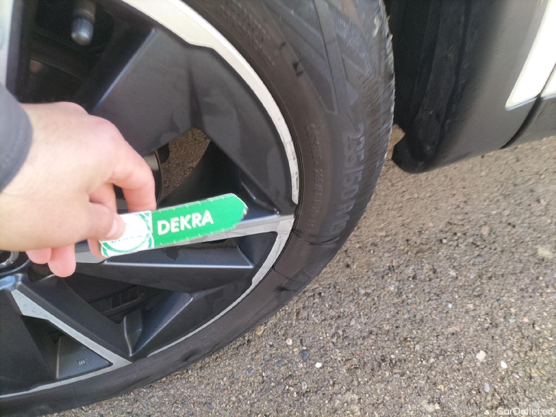  Nissan  Qashqai NISSAN  / 2021 / 5P / todoterreno DIG-T 116kW mHEV Xtronic Tekna (Skyline) #11