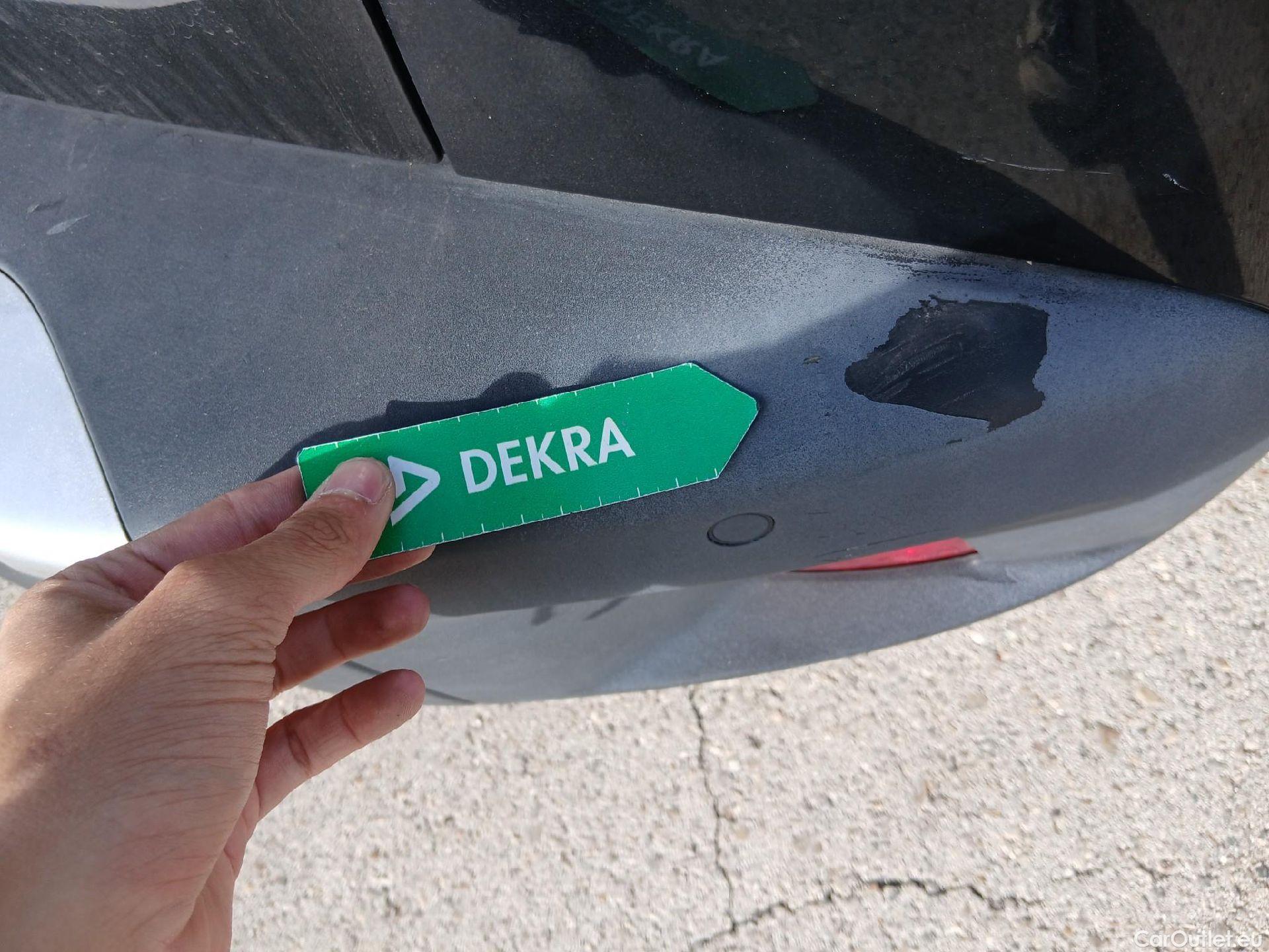  Peugeot  2008 PEUGEOT  / 2019 / 5P / todoterreno Active Puretech 100 S&S BVM6 #20