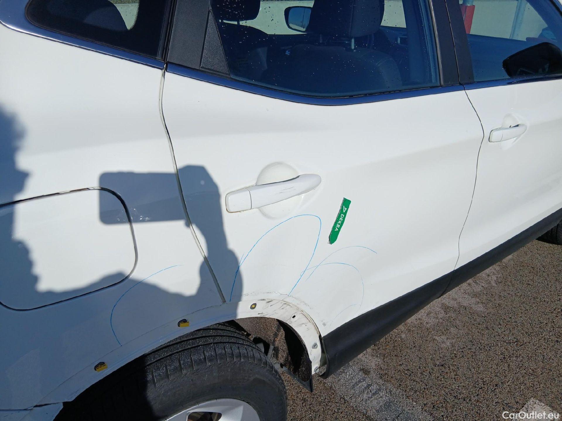  Nissan  Qashqai NISSAN  / 2017 / 5P / todoterreno DIG-T 103 kW (140 CV) E6D ACENTA #38