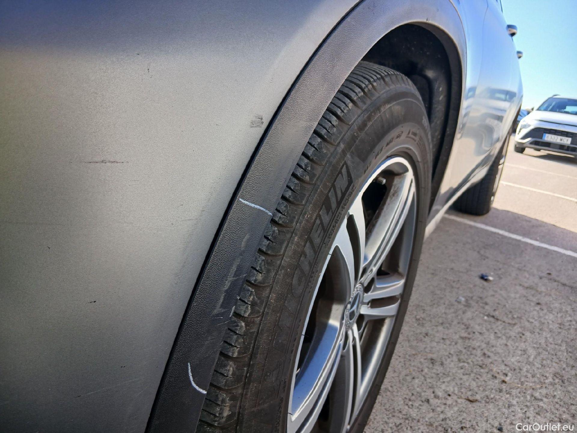  Mercedes  G-Klasee MERCEDES-BENZ Clase GLC / 2019 / 5P / todoterreno GLC 220 d 4MATIC #28