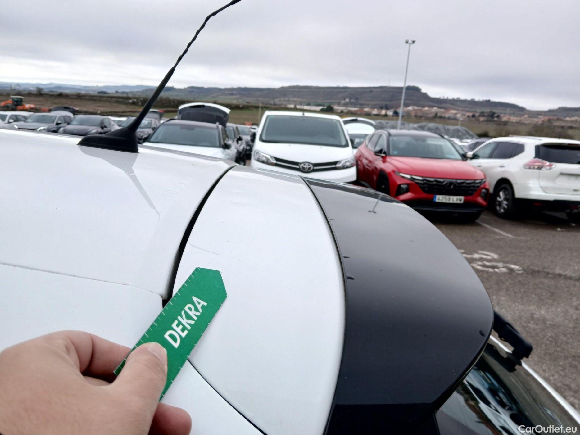  Opel  Corsa OPEL  1.2T XHL 74kW (100CV) Elegance (CX2) #18