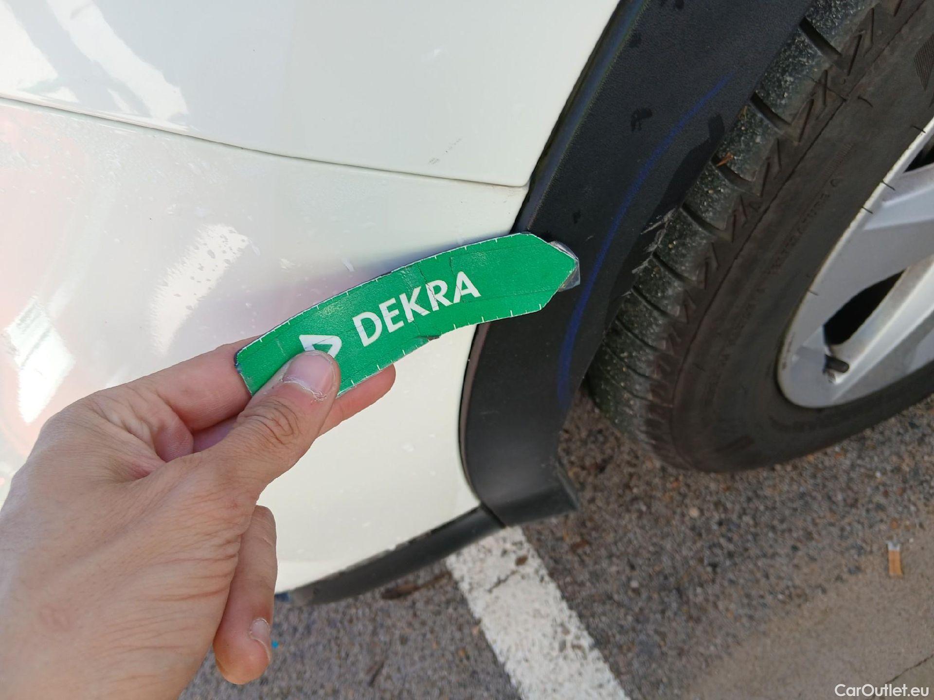  Nissan  Qashqai NISSAN  / 2017 / 5P / todoterreno DIG-T 103 kW (140 CV) E6D ACENTA #12