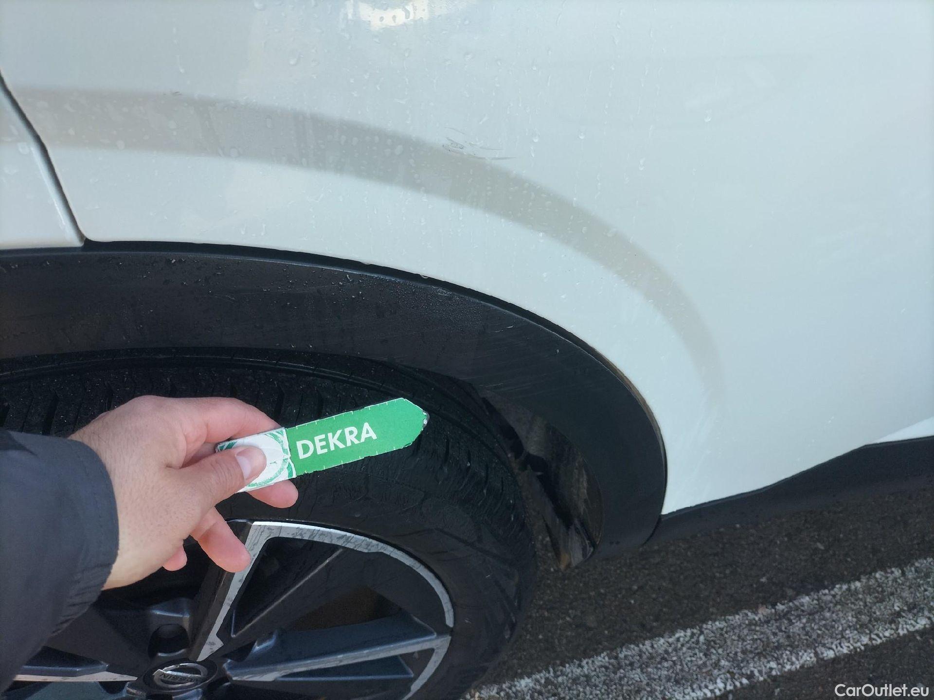  Nissan  Qashqai NISSAN  / 2021 / 5P / todoterreno DIG-T 116kW mHEV Xtronic Tekna (Skyline) #36