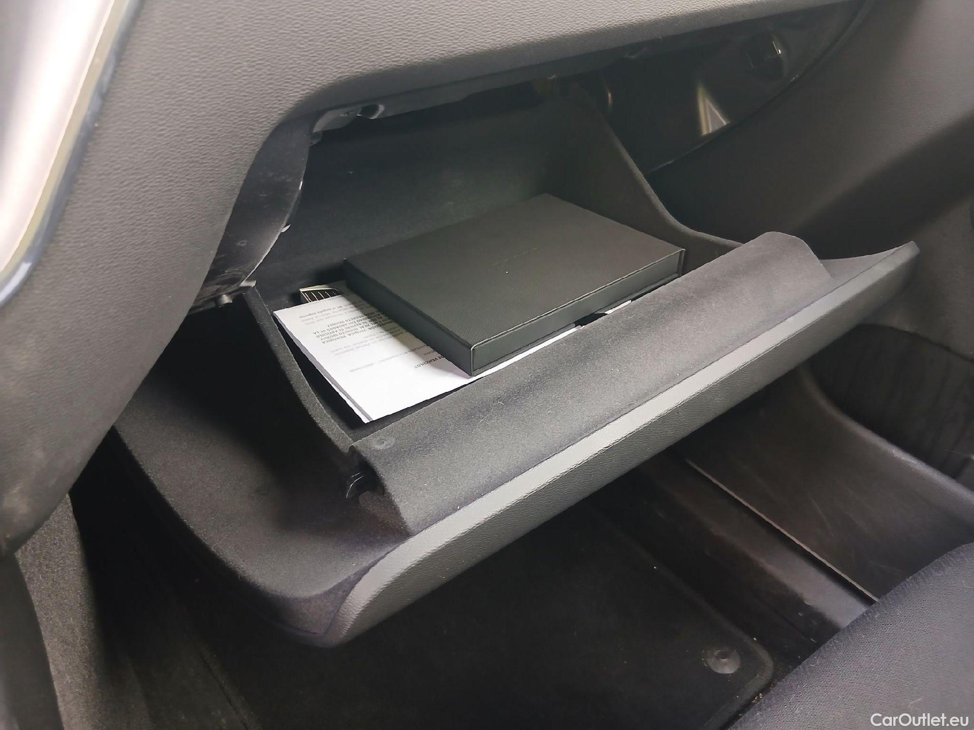  Volvo  XC60 VOLVO  / 2017 / 5P / todoterreno 2.0 T6 AWD Recharge Inscription Exp Auto #1