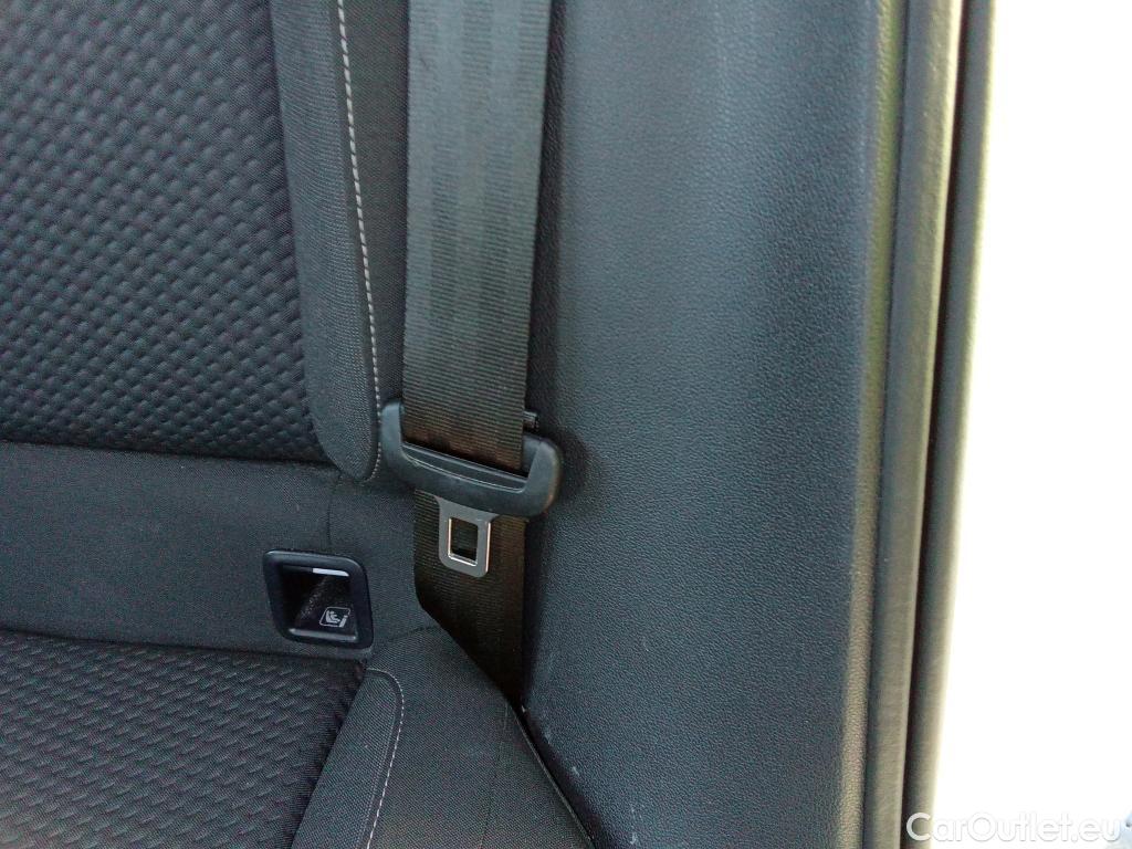  Volkswagen  Polo VOLKSWAGEN  / 2017 / 5P / berlina con portón Advanced 1.0 TSI 70kW (95CV) (CX)  #15