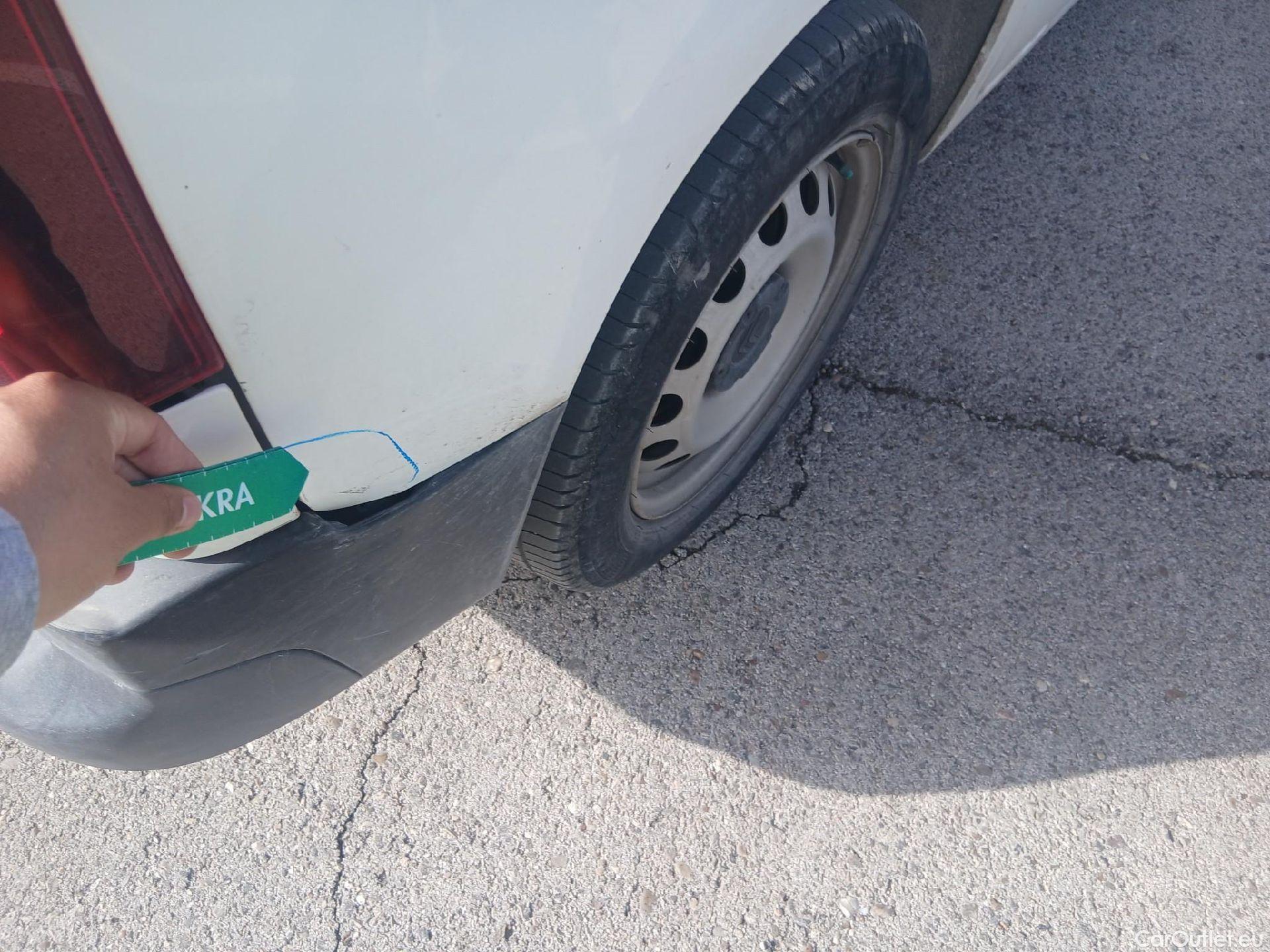  Citroen  Berlingo CITROEN  COMBI Talla M BlueHDi 100 S&S LIVE #29