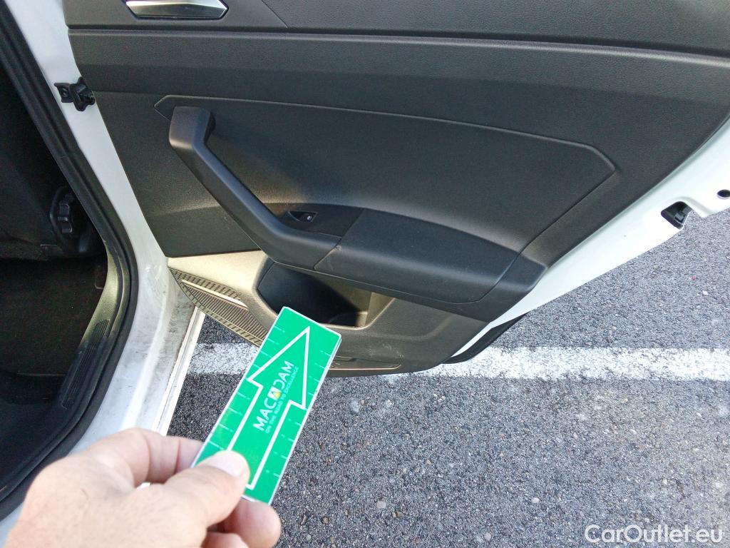  Volkswagen  Polo VOLKSWAGEN  / 2017 / 5P / berlina con portón Advanced 1.0 TSI 70kW (95CV) (CX)  #8