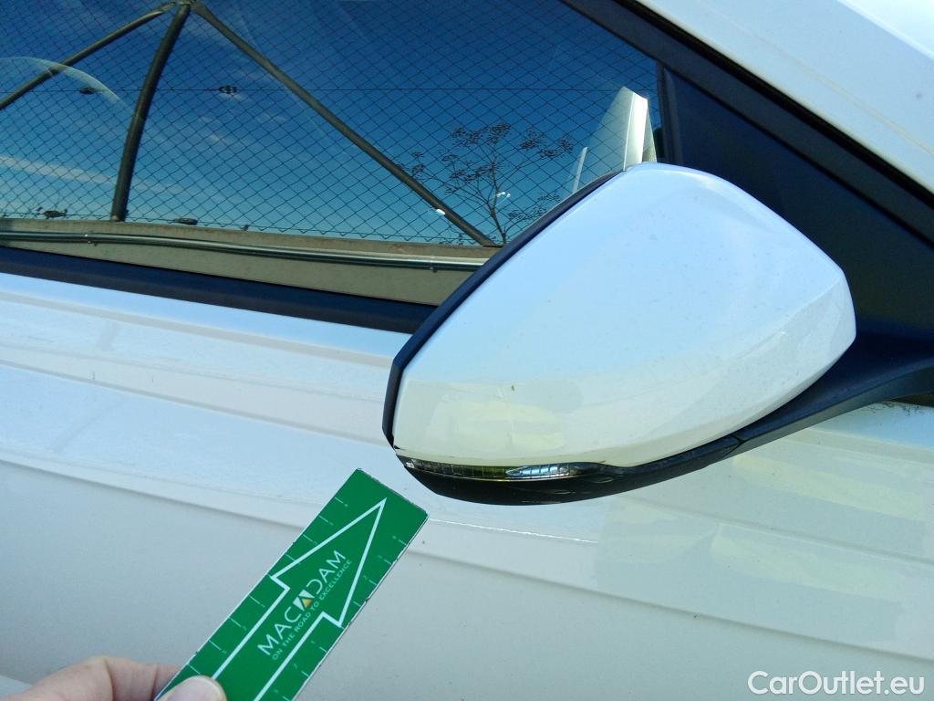  Volkswagen  Polo VOLKSWAGEN  / 2017 / 5P / berlina con portón Advanced 1.0 TSI 70kW (95CV) (CX)  #24