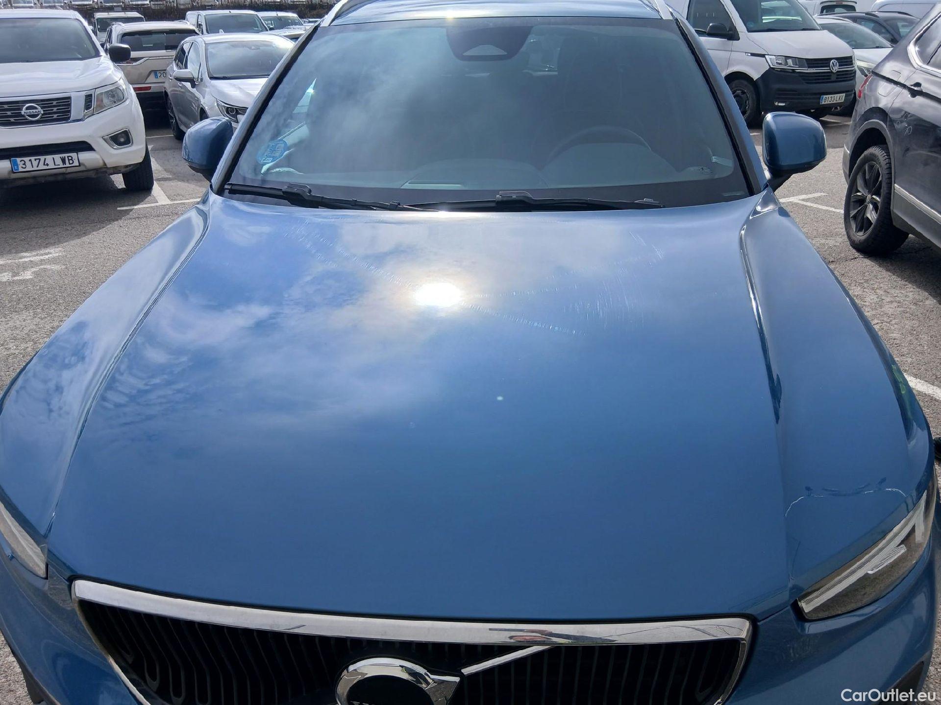  Volvo  XC 40 VOLVO XC40 / 2021 / 5P / todoterreno 2.0 B3 G Core Auto #2