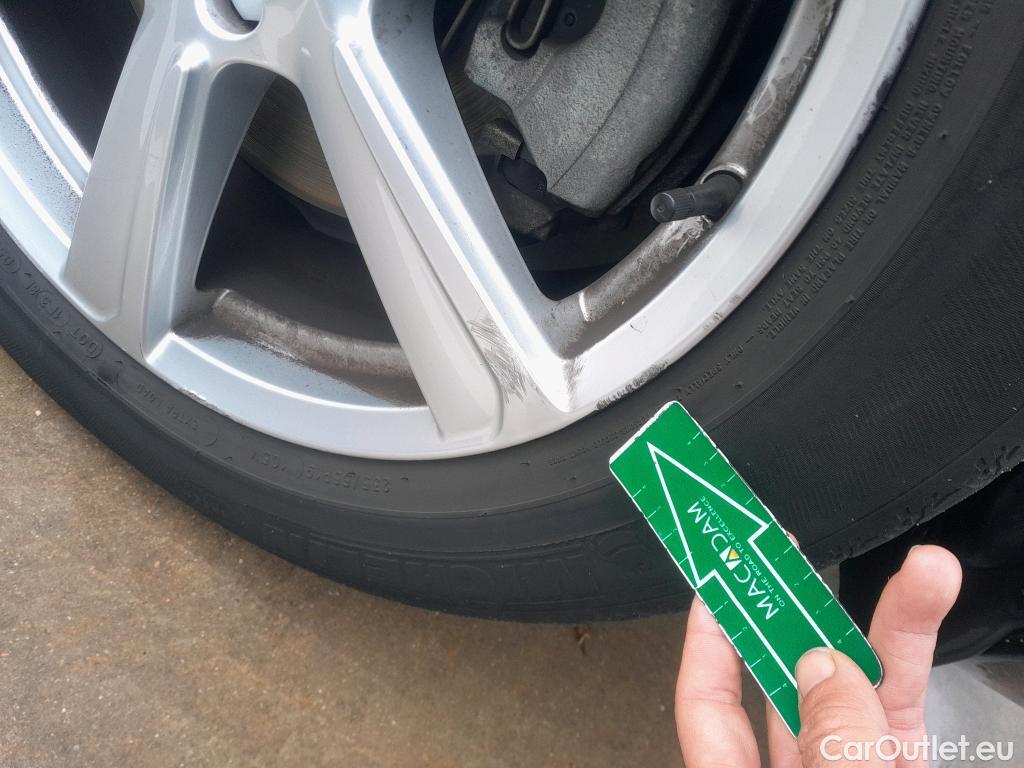  Volvo  XC90 VOLVO  / 2019 / 5P / todoterreno 2.0 B5 D AWD Momentum Pro Auto #20