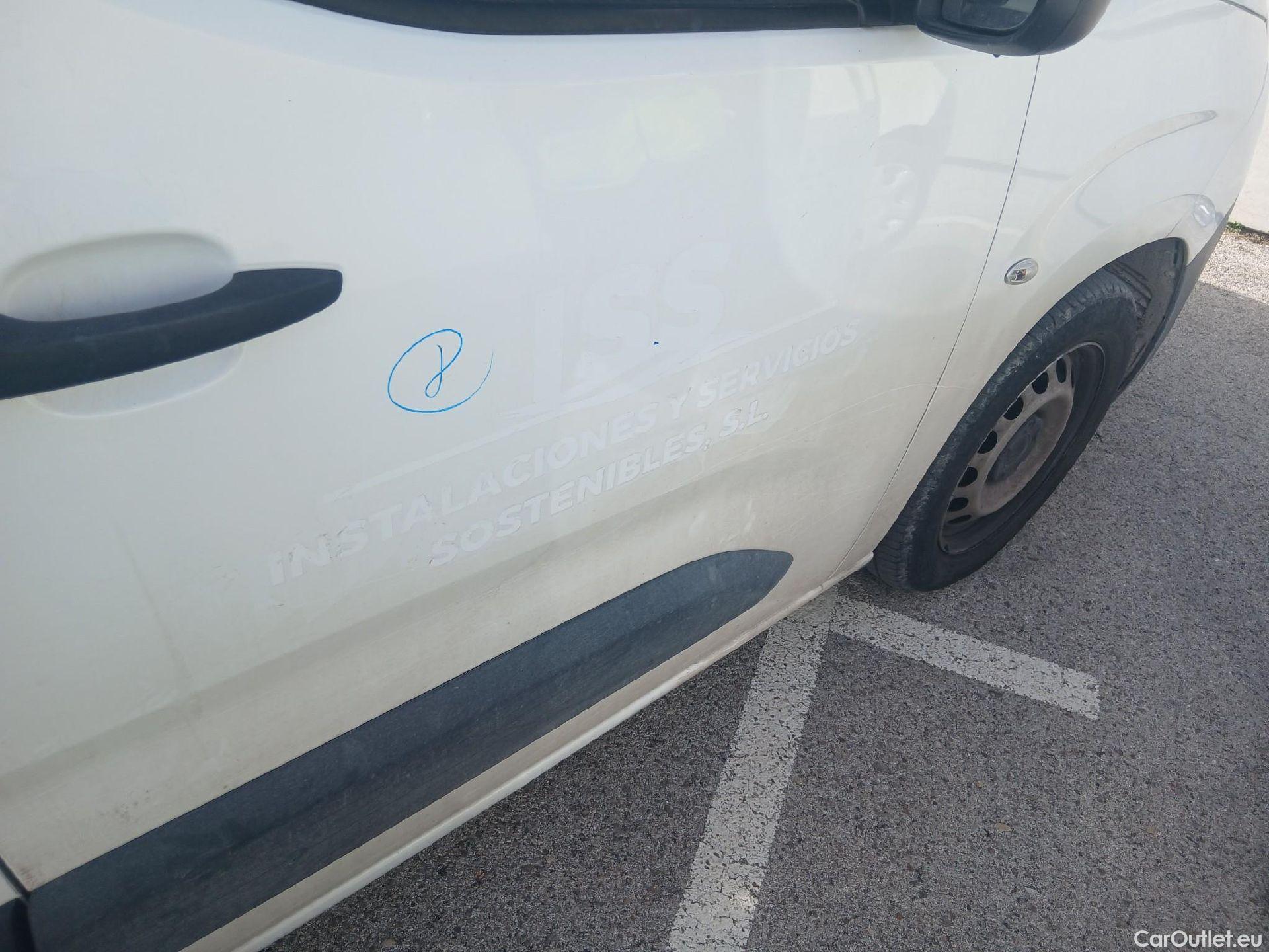  Citroen  Berlingo CITROEN  COMBI Talla M BlueHDi 100 S&S LIVE #31