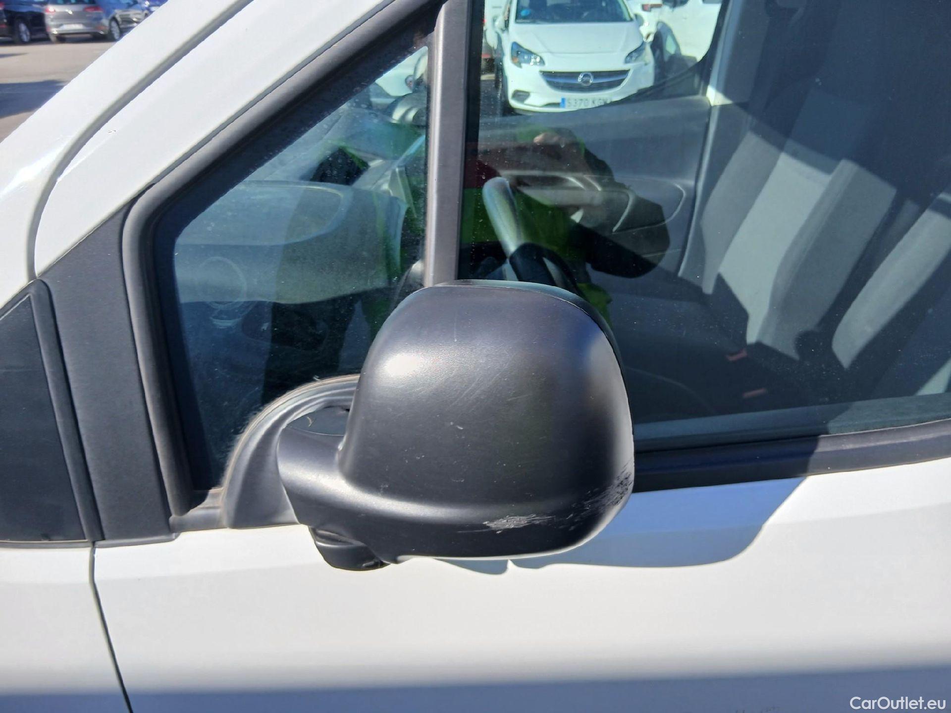  Citroen  Berlingo CITROEN  / 2018 / 3P / furgón derivado de turismo Talla M BlueHDi 73kW CONTROL (AC) #14