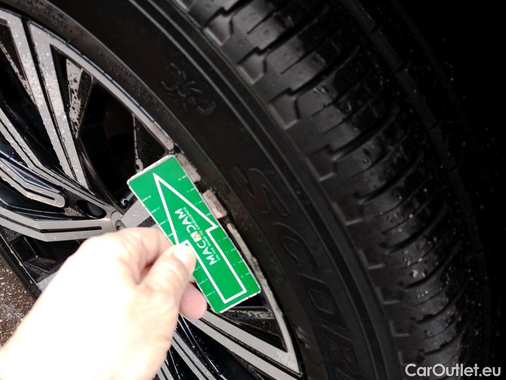  Volvo  XC90 VOLVO  / 2019 / 5P / todoterreno 2.0 T8 AWD Recharge Inscription Auto #4