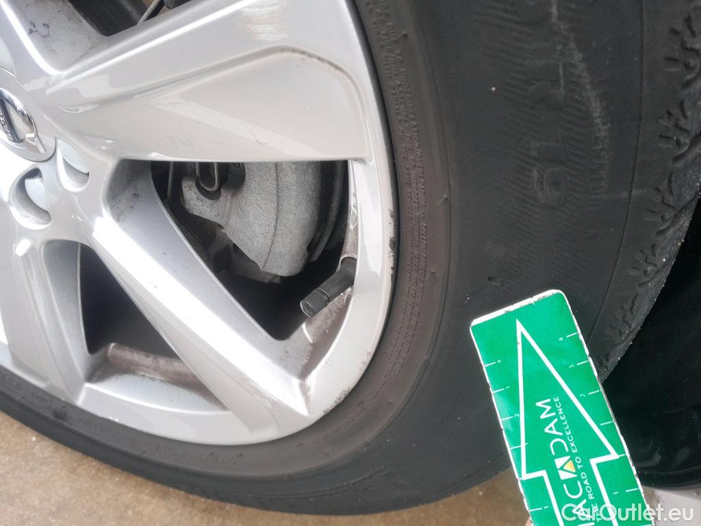  Volvo  XC90 VOLVO  / 2019 / 5P / todoterreno 2.0 B5 D AWD Momentum Pro Auto #7