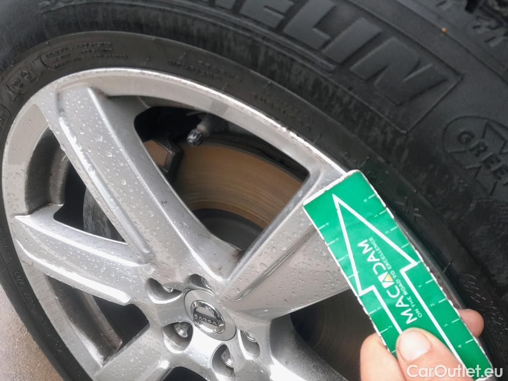  Volvo  XC90 VOLVO  / 2019 / 5P / todoterreno 2.0 B5 D AWD Momentum Pro Auto #19