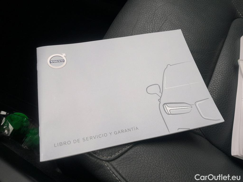  Volvo  XC90 VOLVO  / 2019 / 5P / todoterreno 2.0 B5 D AWD Momentum Pro Auto #25