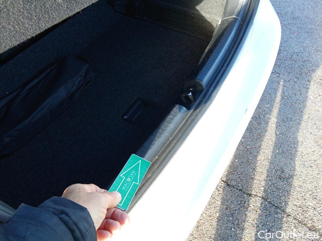  Volkswagen  Polo VOLKSWAGEN  / 2017 / 5P / berlina con portón Advanced 1.0 TSI 70kW (95CV) (CX)  #12