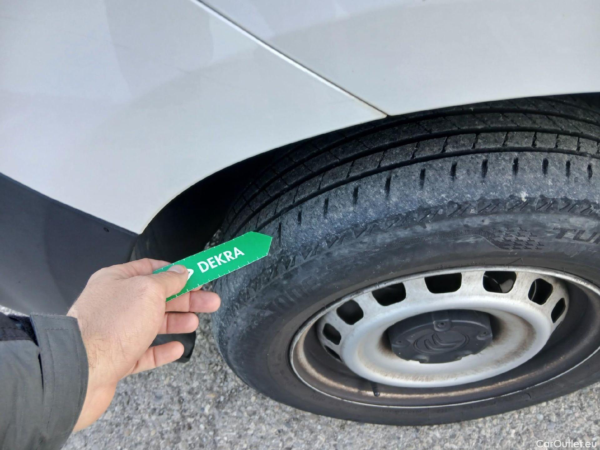  Citroen  Berlingo CITROEN  / 2018 / 3P / furgón derivado de turismo Talla M BlueHDi 73kW CONTROL (AC) #6