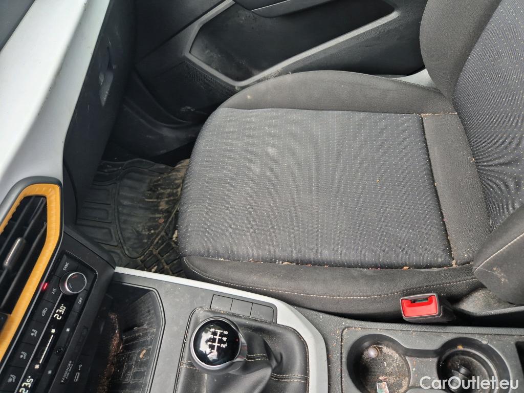  Seat  Arona  Style Special Edition 1.0 TSI 115CV MT6 6E #16