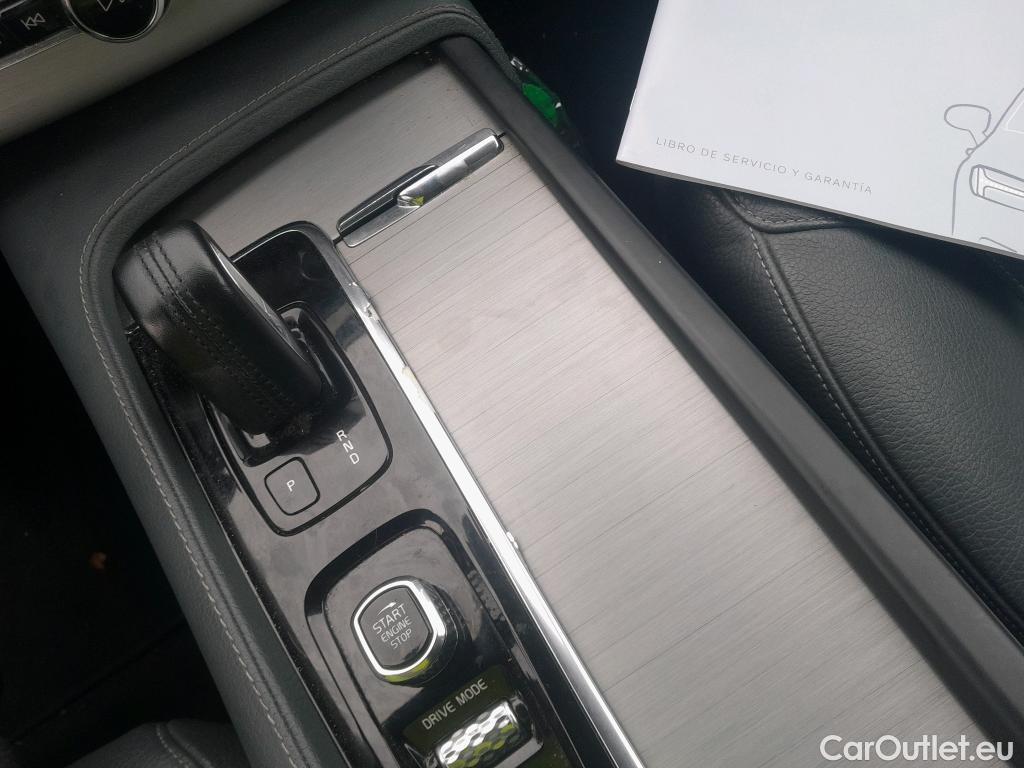  Volvo  XC90 VOLVO  / 2019 / 5P / todoterreno 2.0 B5 D AWD Momentum Pro Auto #14