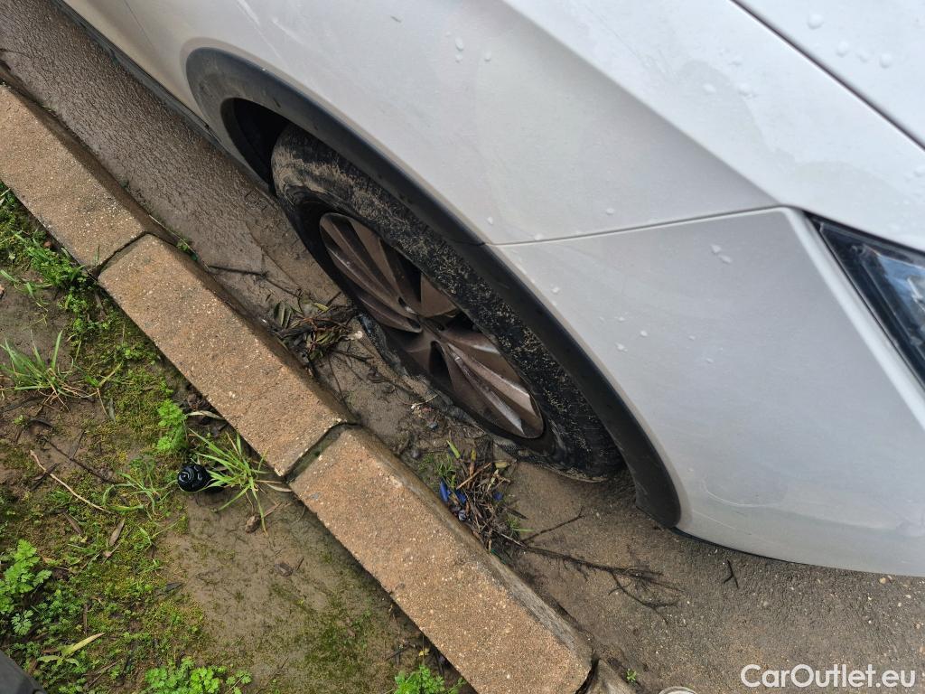  Seat  Arona  Style Special Edition 1.0 TSI 115CV MT6 6E #3