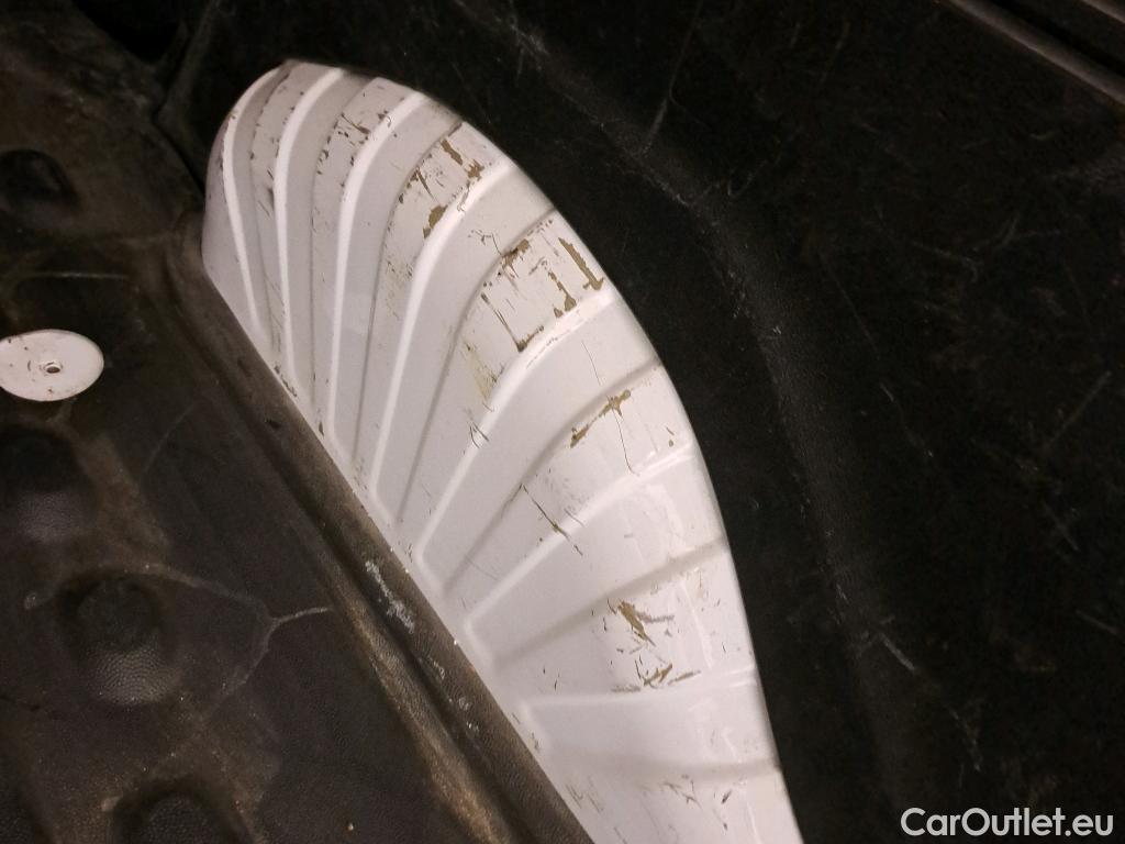  Citroen  Berlingo CITROEN  / 2018 / 3P / furgón derivado de turismo Talla M BlueHDi 100 CONTROL (AC2) #4