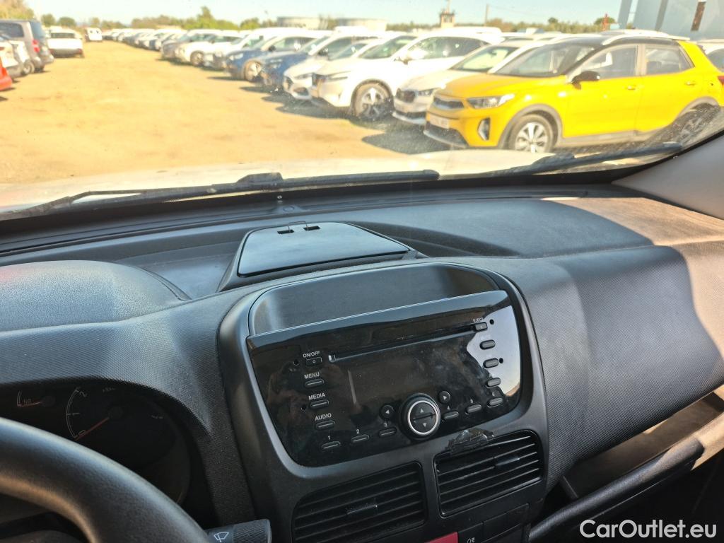  Opel  Combo OPEL  / 2012 / 3P / furgón derivado de turismo Cargo 1.3 CDTI 70kW (95CV) L1 H1 #57