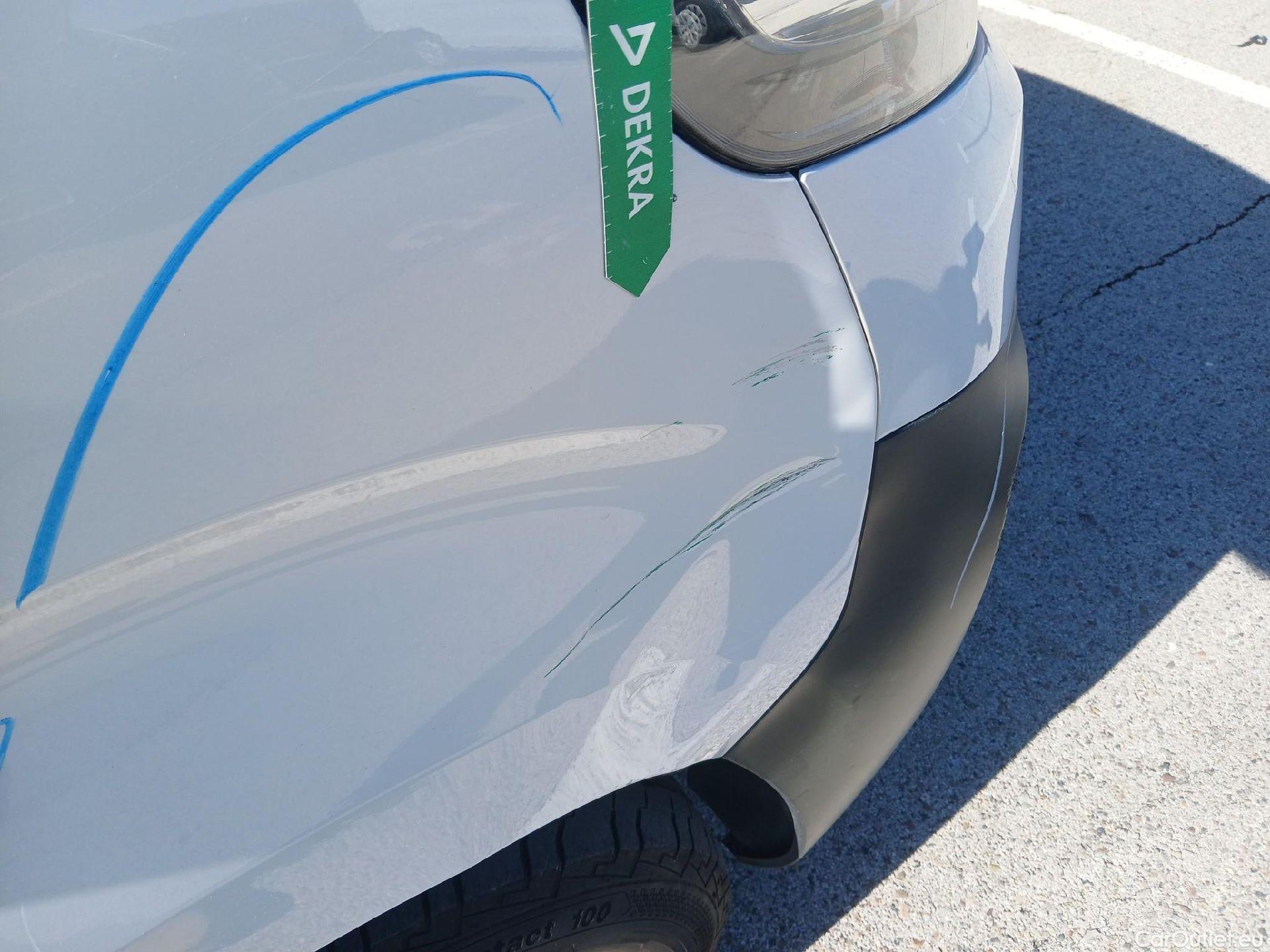  Citroen  Jumpy CITROEN  / 2016 / 4P / furgón Talla M BlueHDi 120 S&S 6v Control #42