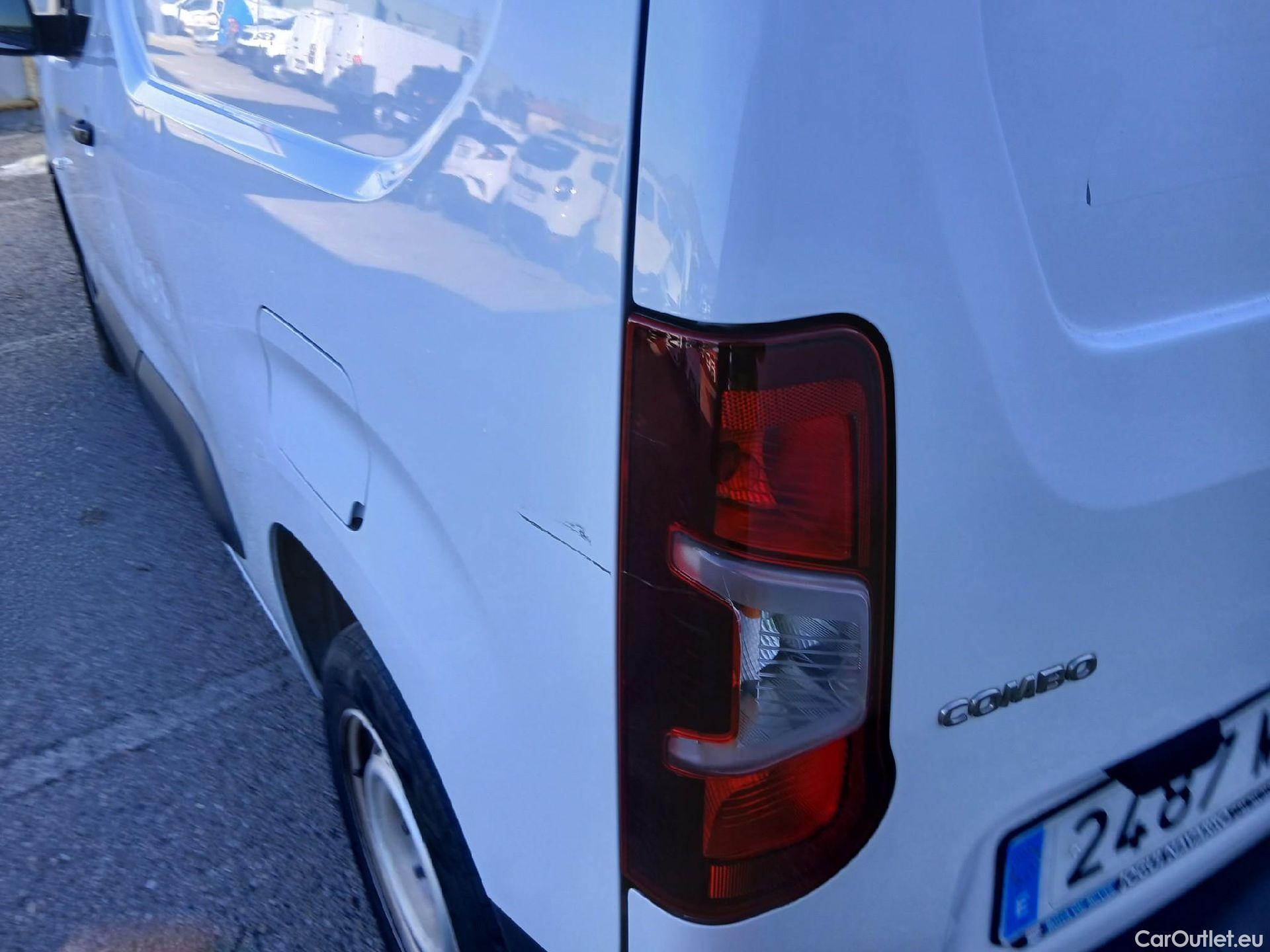  Opel  Combo OPEL  / 2018 / 3P / furgón derivado de turismo 1.5 TD 75kW (100CV) Express L H1 650kg #16