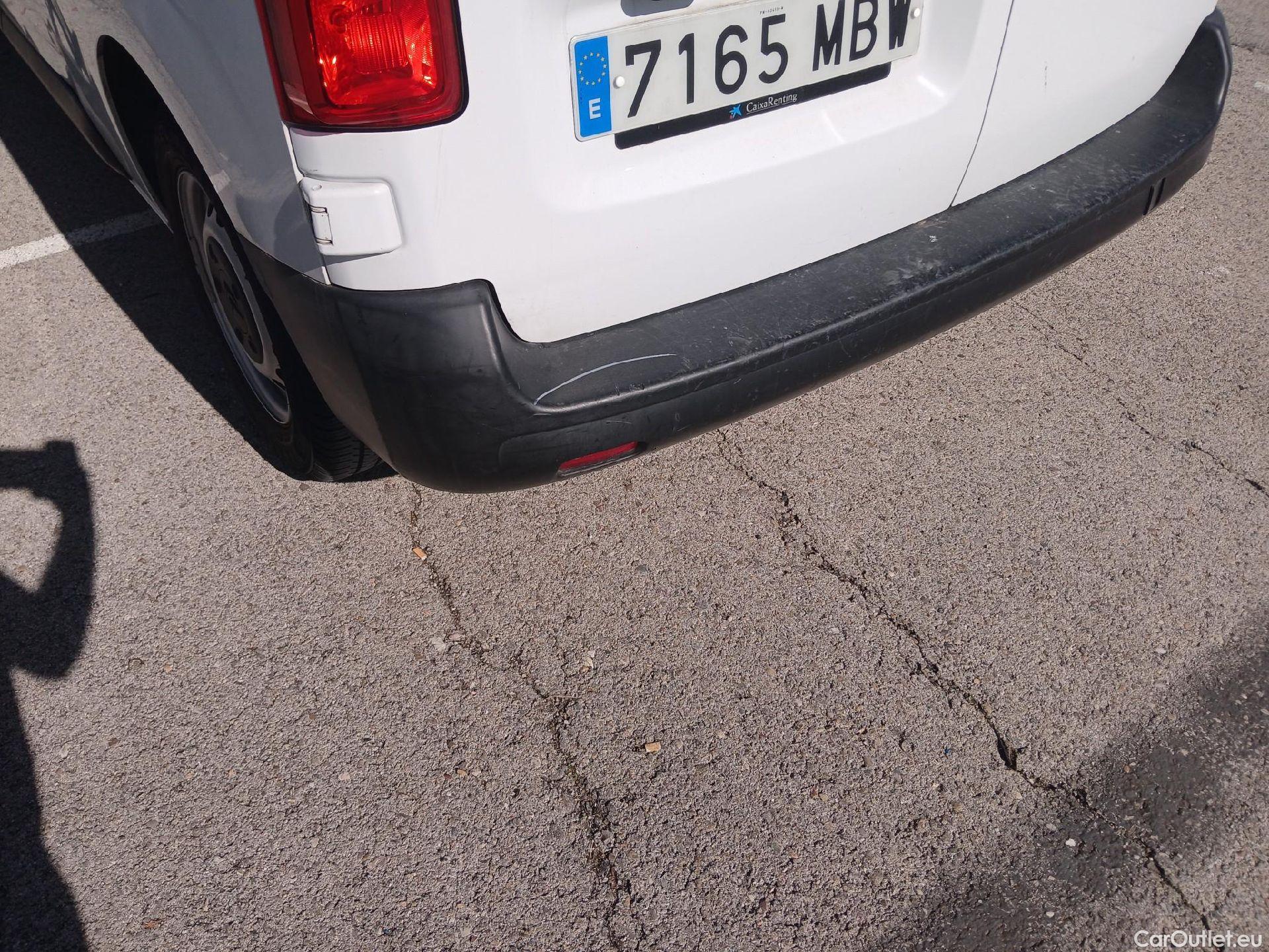  Citroen  Jumpy CITROEN  / 2016 / 4P / furgón Talla M BlueHDi 120 S&S 6v Control #27