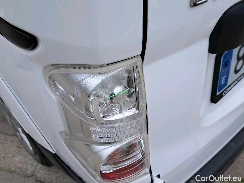  Nissan  NV200 NISSAN e- / 2009 / 5P / combi Combi 5 40 kWh PROFESIONAL #40