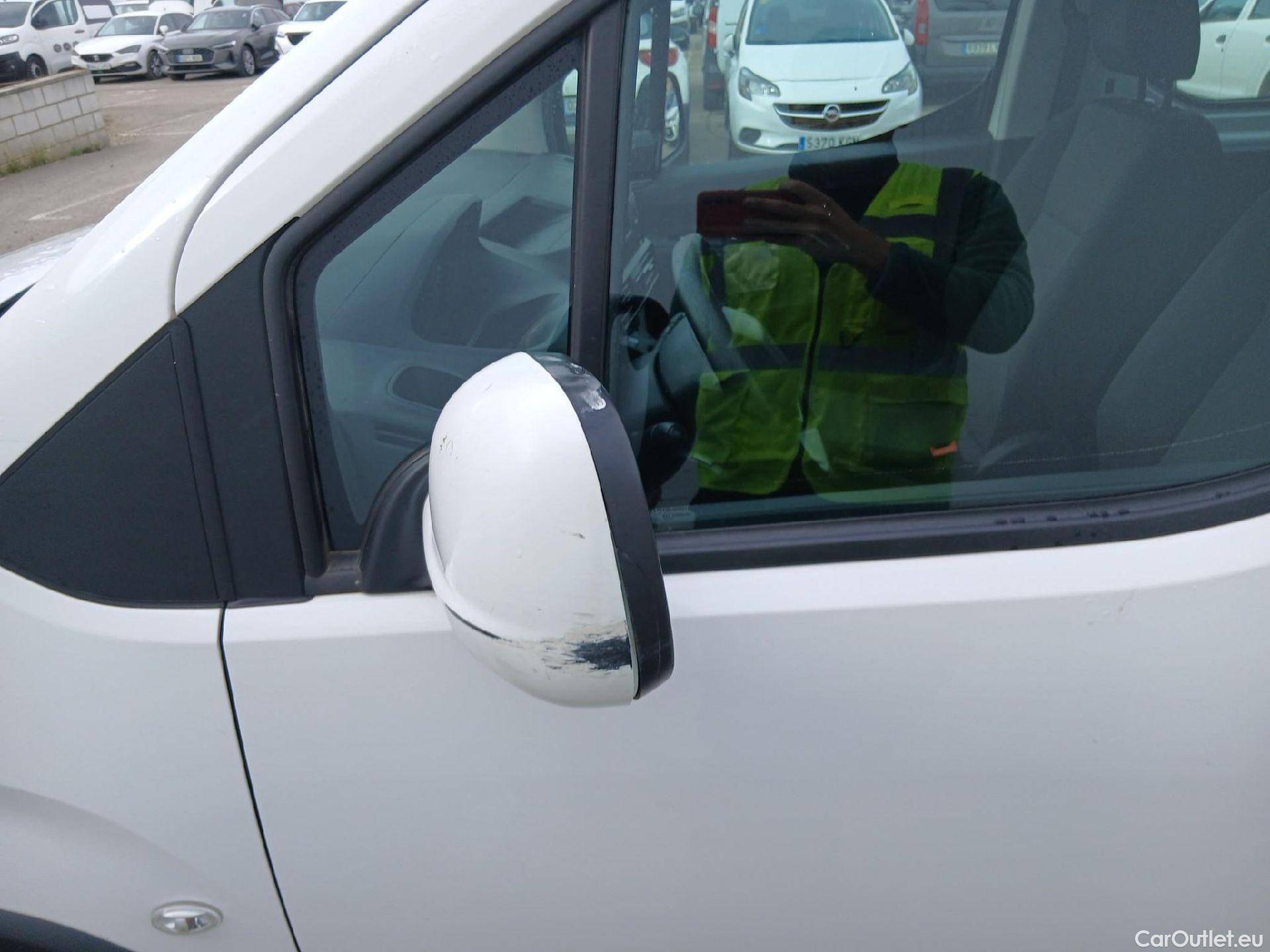  Peugeot  RIFTER PEUGEOT  / 2018 / 4P / combi Active Standard BlueHDi 73kW (IND) #10