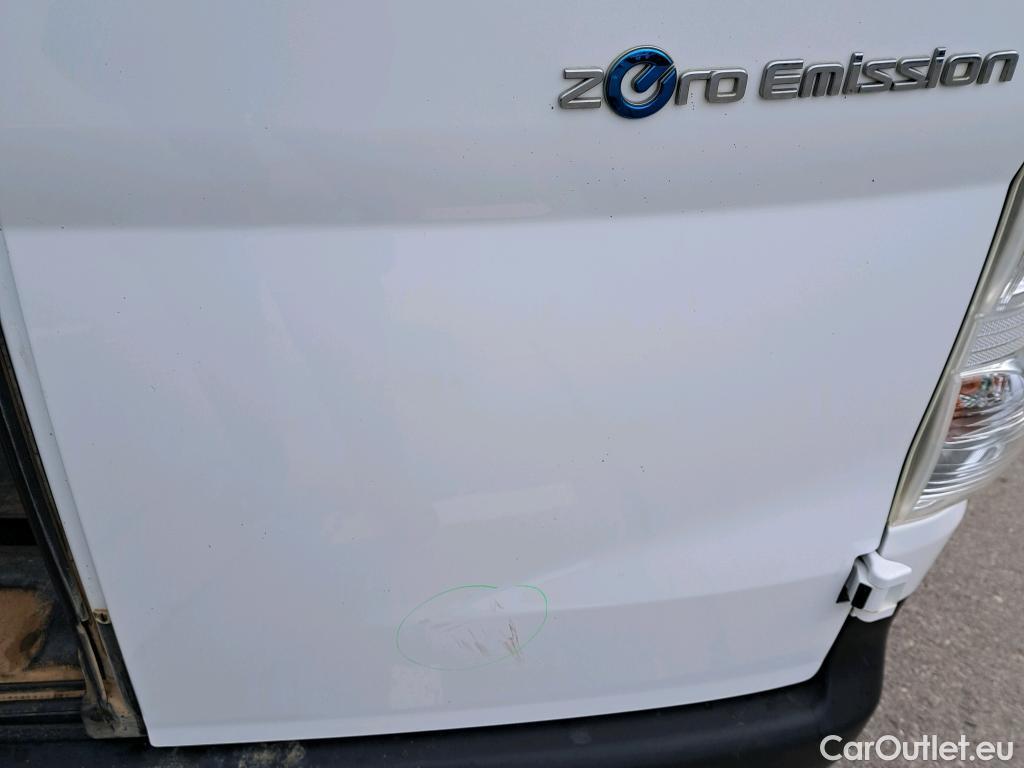  Nissan  NV200 NISSAN e- / 2009 / 5P / combi Combi 5 40 kWh PROFESIONAL #48