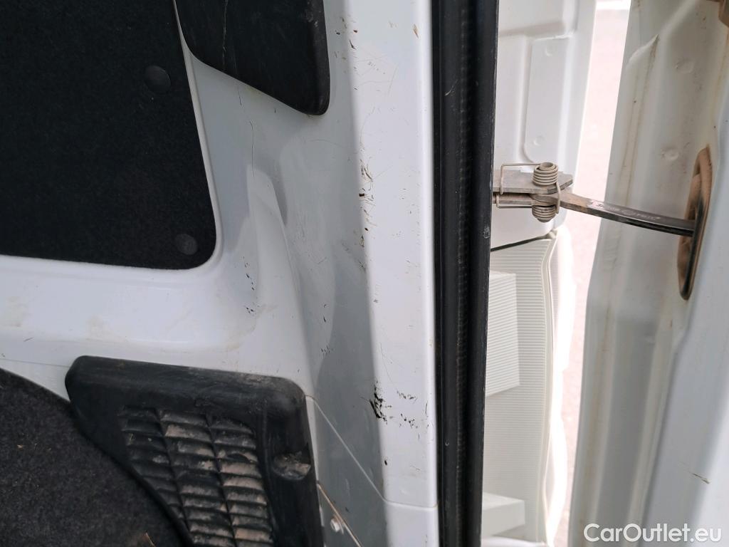  Nissan  NV200 NISSAN e- / 2009 / 5P / combi Combi 5 40 kWh PROFESIONAL #7