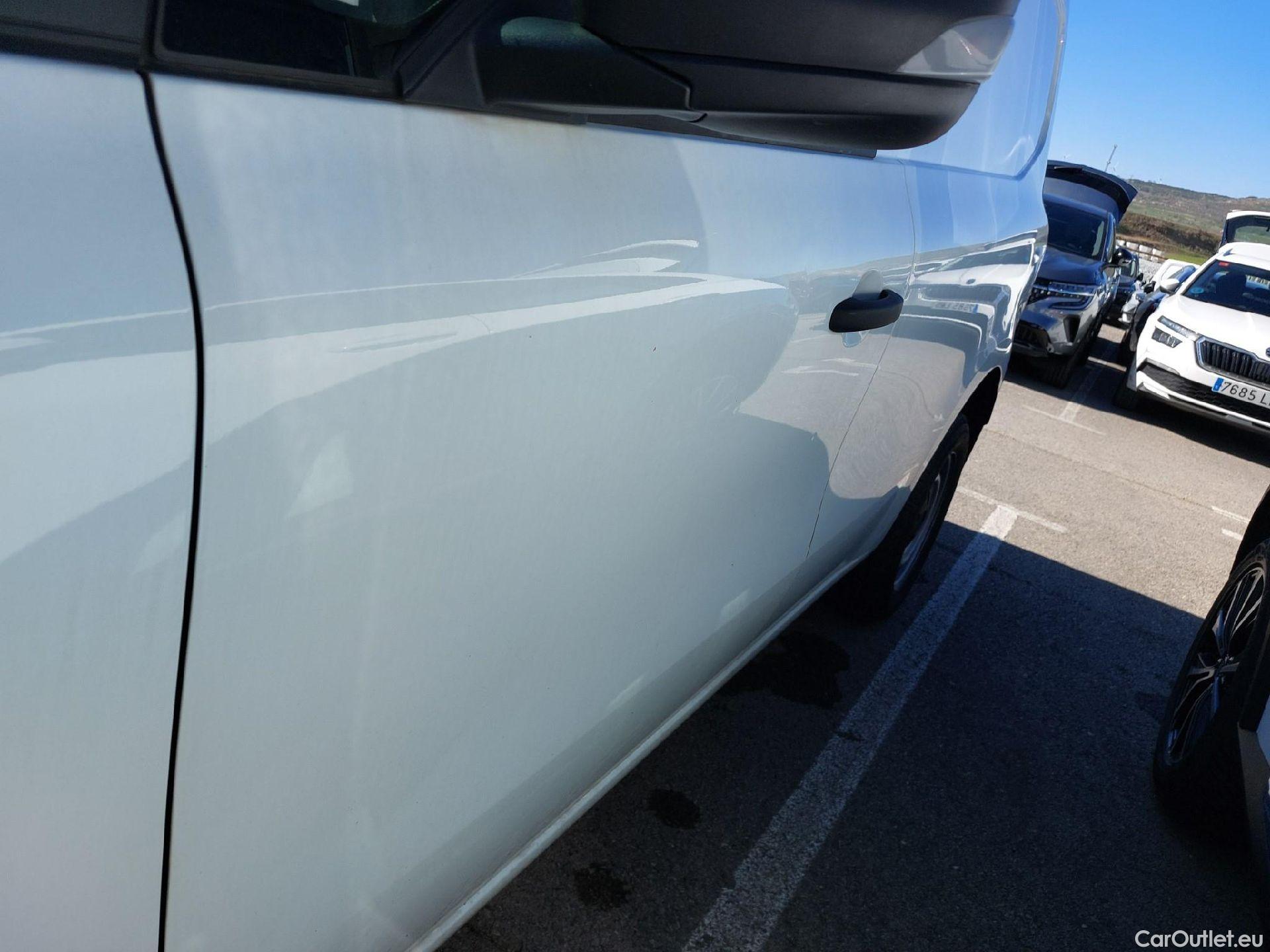  Mercedes  Citan MERCEDES-BENZ  / 2021 / 4P / furgón derivado de turismo 108 CDI 55kW Furgón Base Largo #1