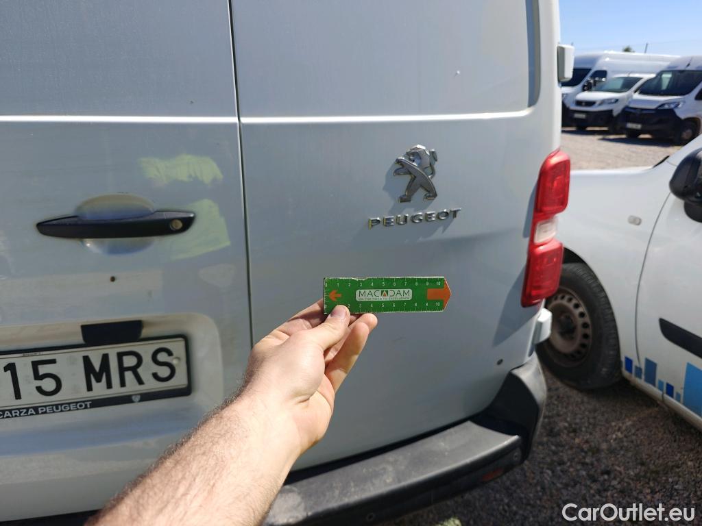  Peugeot  Expert PEUGEOT  / 2016 / 4P / furgón Furgón BlueHDi 100 S&S 6v Long #46