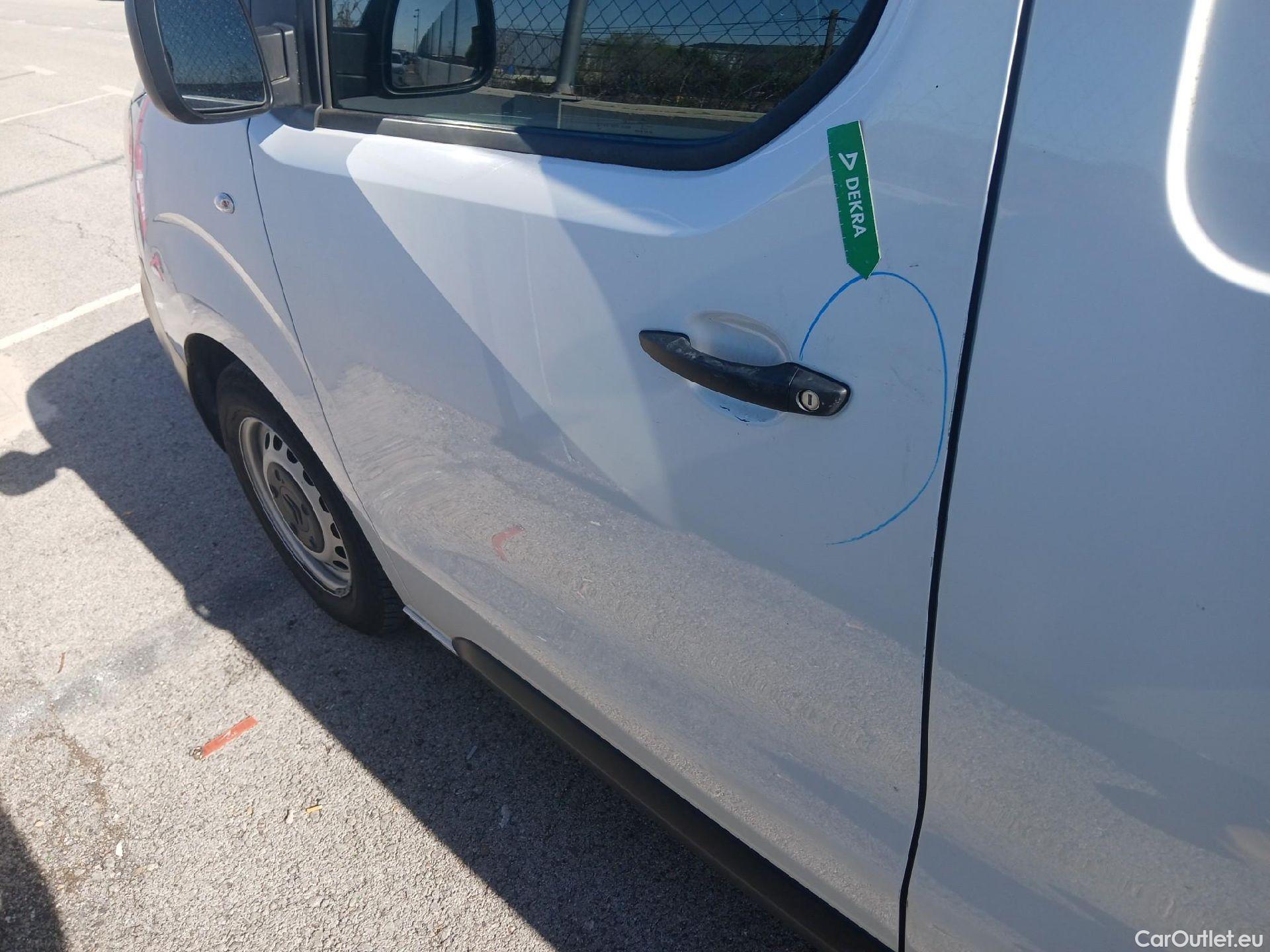  Citroen  Jumpy CITROEN  / 2016 / 4P / furgón Talla M BlueHDi 120 S&S 6v Control #23