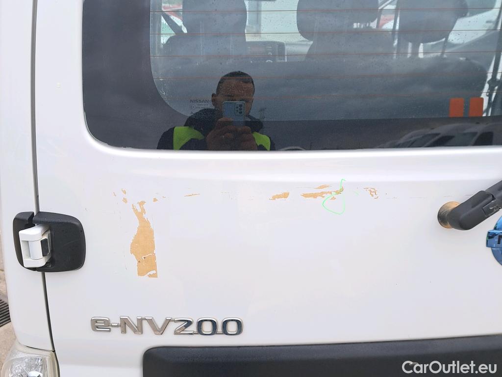  Nissan  NV200 NISSAN e- / 2009 / 5P / combi Combi 5 40 kWh PROFESIONAL #34