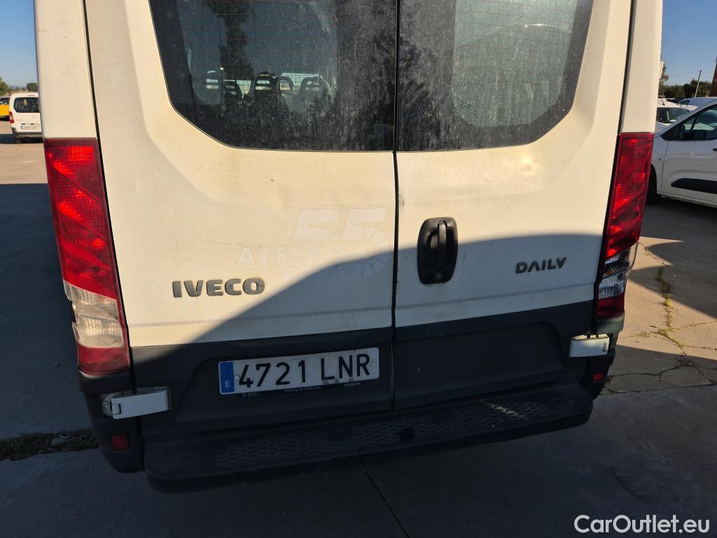  Iveco  Daily IVECO  / 2019 / 4P / combi 35S 14H V 4100/H2 16H M3 #27