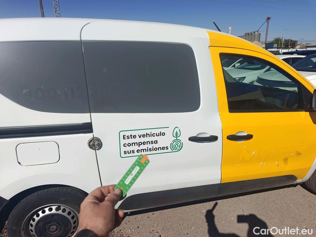  Renault  EXPRESS RENAULT  / 2021 / 4P / furgón derivado de turismo Confort 1.5 Blue dCi 55 kW (75 cv) #13