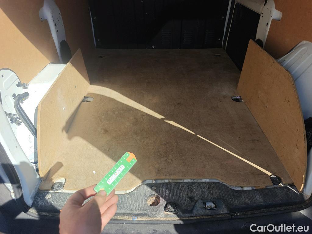  Renault  EXPRESS RENAULT  / 2021 / 4P / furgón derivado de turismo Confort 1.5 Blue dCi 55 kW (75 cv) #38