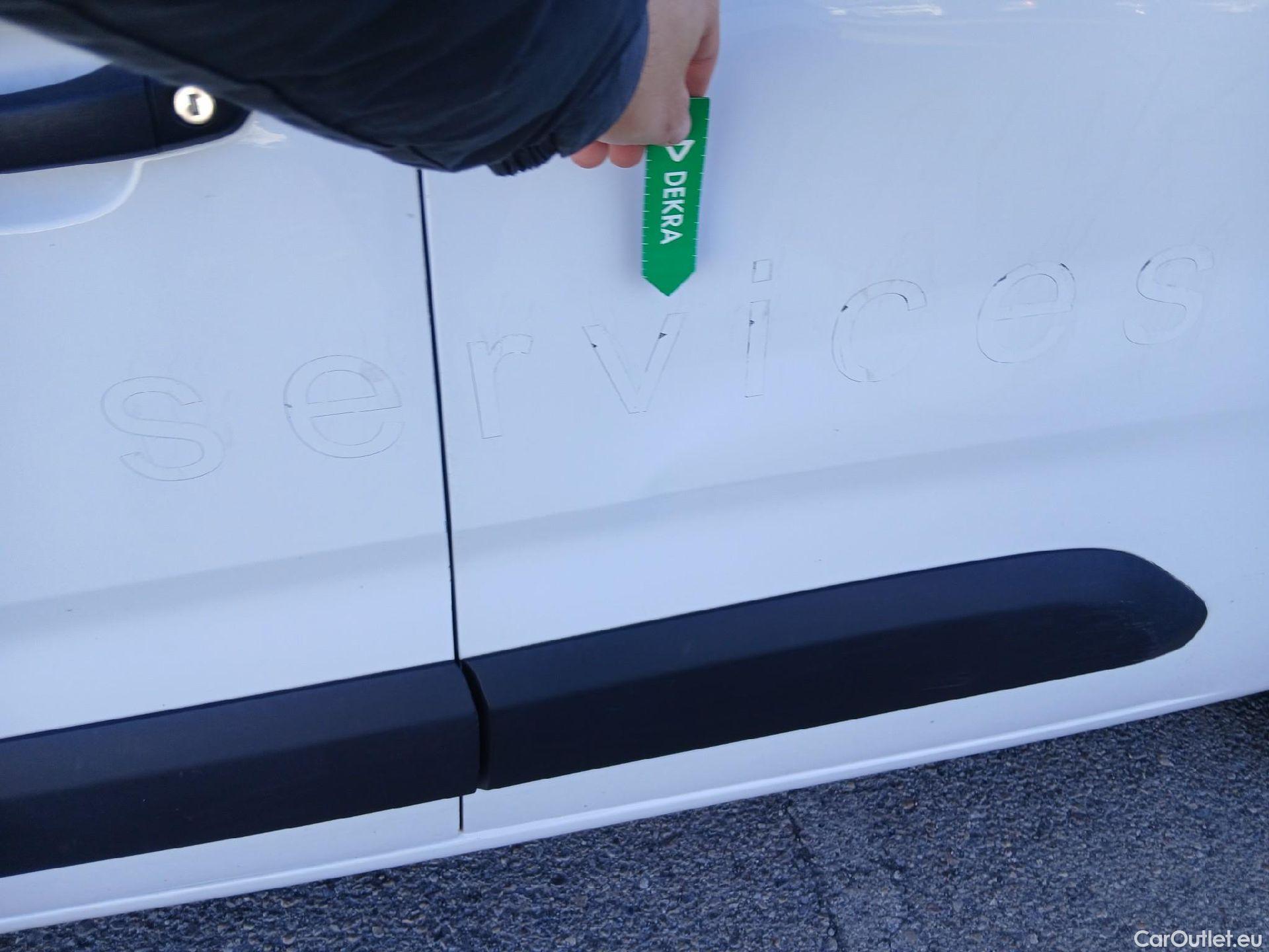  Opel  Combo OPEL  / 2018 / 3P / furgón derivado de turismo 1.5 TD 75kW (100CV) Express L H1 650kg #8