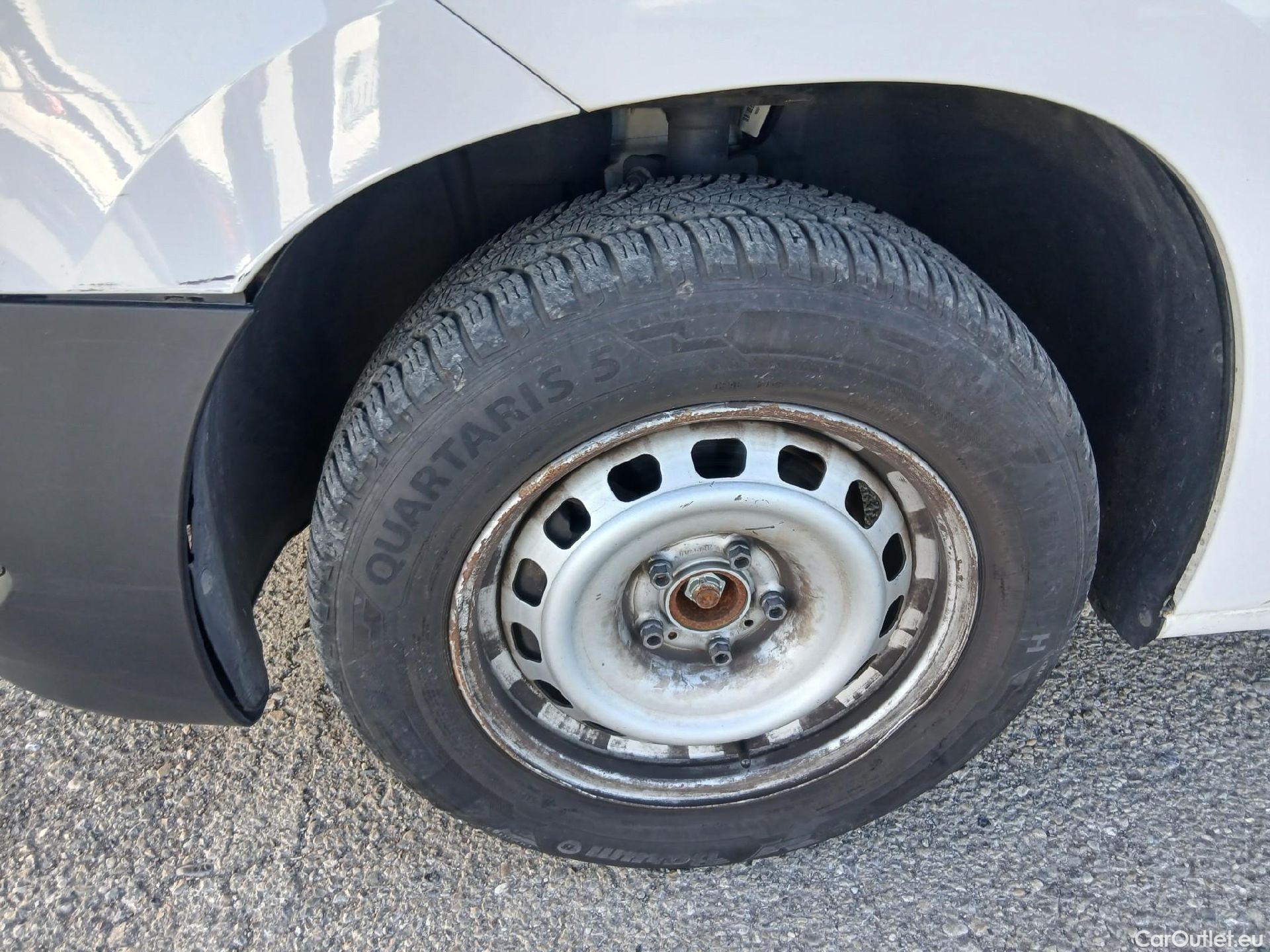  Opel  Combo OPEL  / 2018 / 3P / furgón derivado de turismo 1.5 TD 75kW (100CV) Express L H1 650kg #6