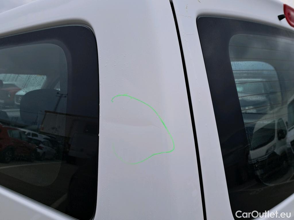  Nissan  NV200 NISSAN e- / 2009 / 5P / combi Combi 5 40 kWh PROFESIONAL #32