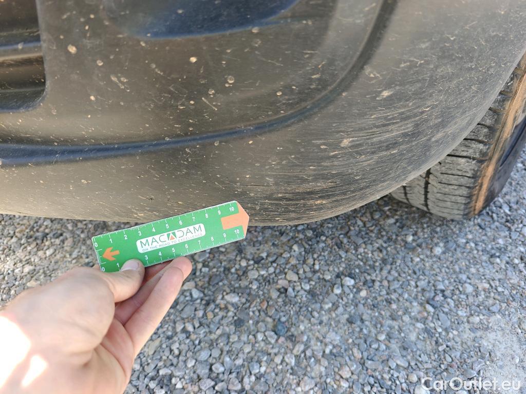  Peugeot  Expert PEUGEOT  / 2016 / 4P / furgón Furgón BlueHDi 100 S&S 6v Long #26