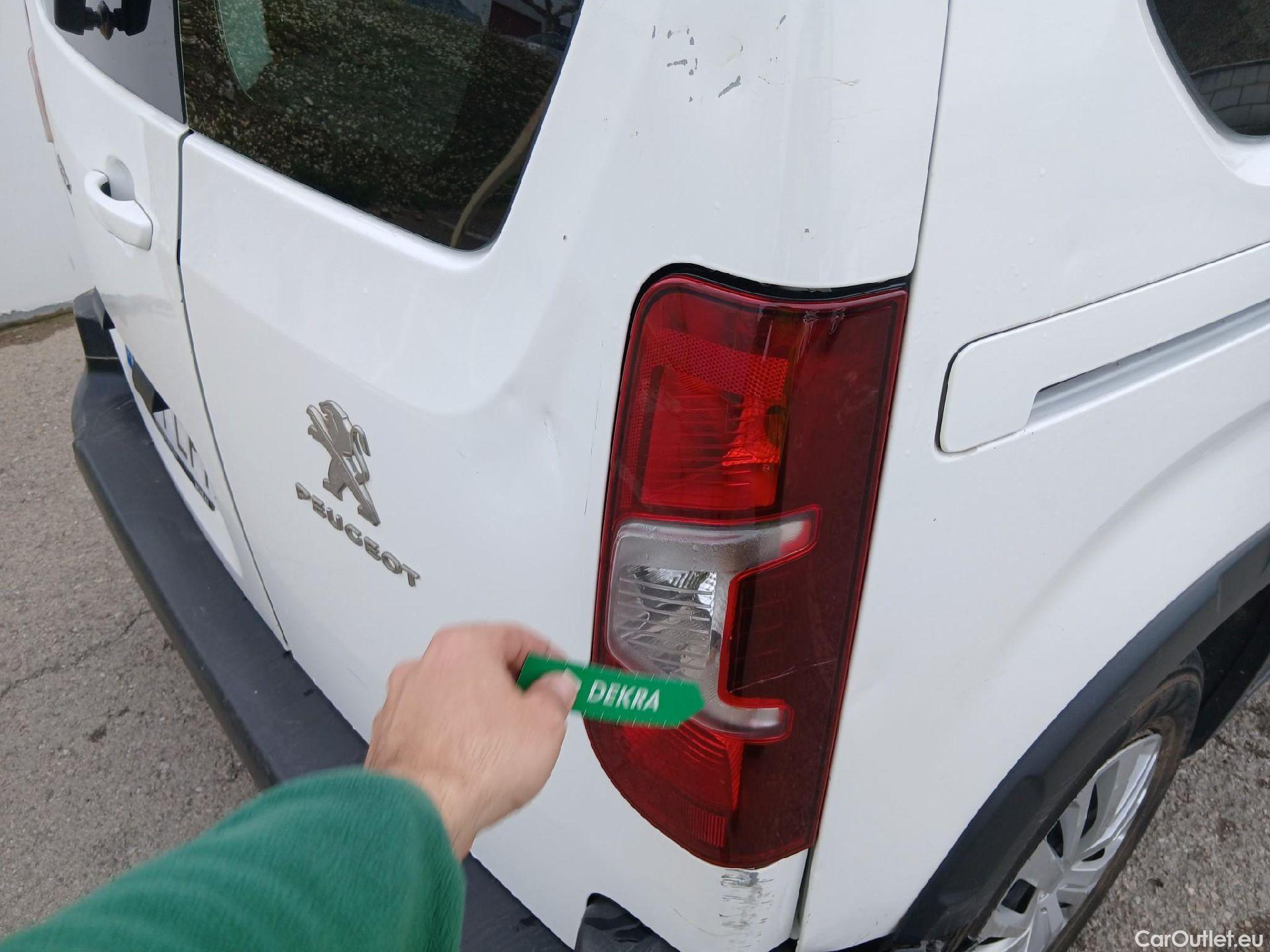  Peugeot  RIFTER PEUGEOT  / 2018 / 4P / combi Active Standard BlueHDi 73kW (IND) #35