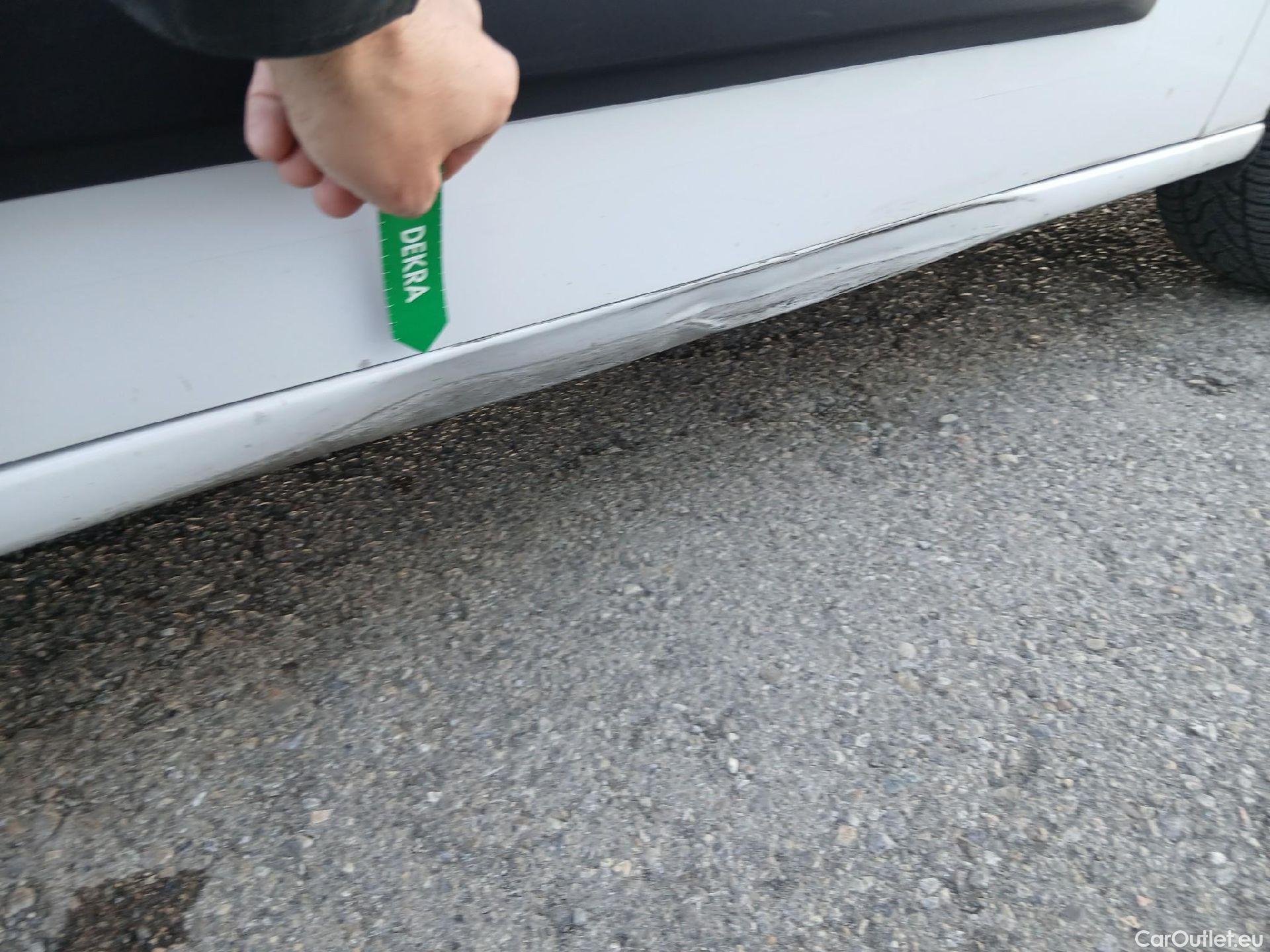  Opel  Combo OPEL  / 2018 / 3P / furgón derivado de turismo 1.5 TD 75kW (100CV) Express L H1 650kg #37