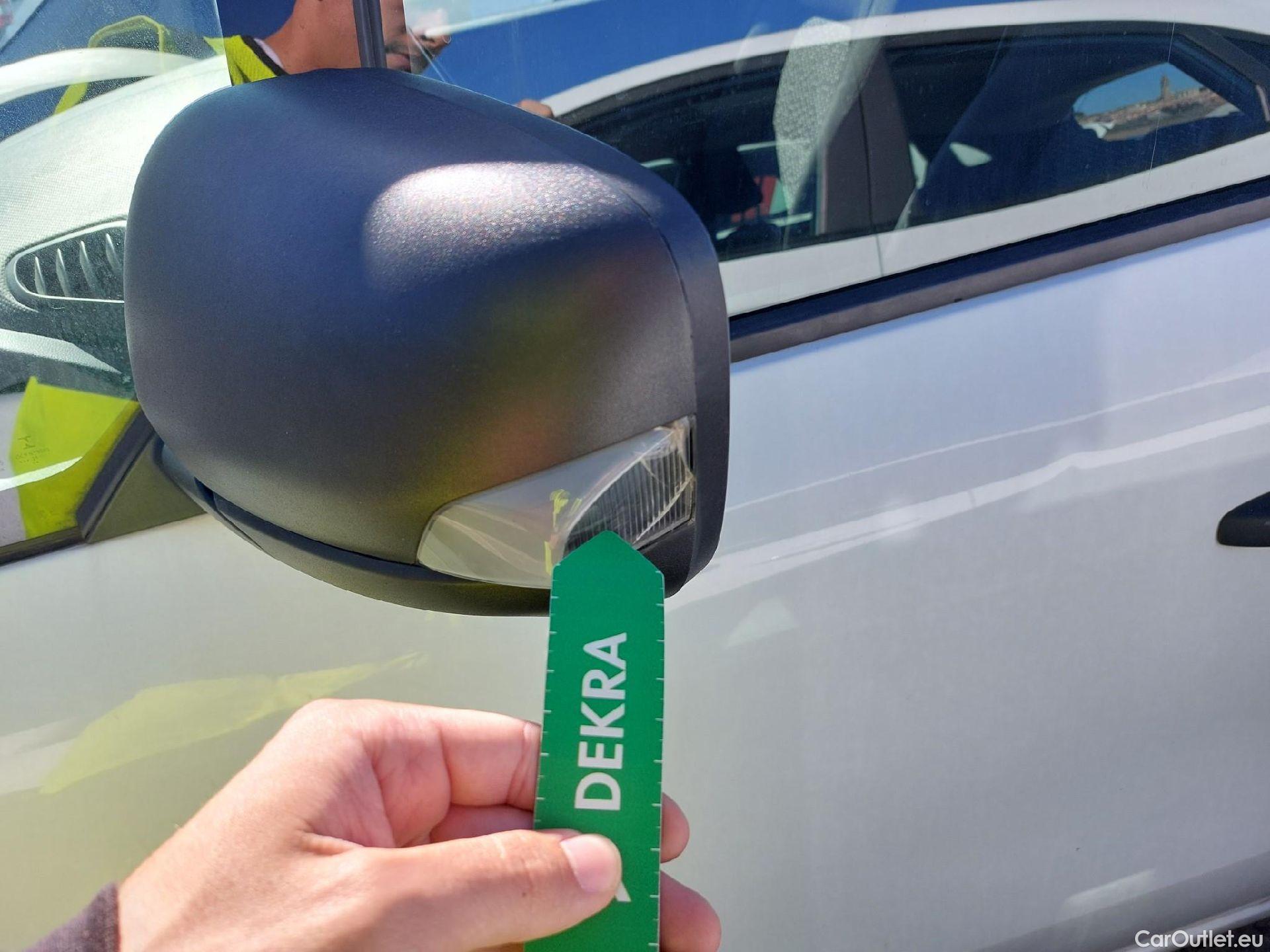  Mercedes  Citan MERCEDES-BENZ  / 2021 / 4P / furgón derivado de turismo 108 CDI 55kW Furgón Base Largo #3