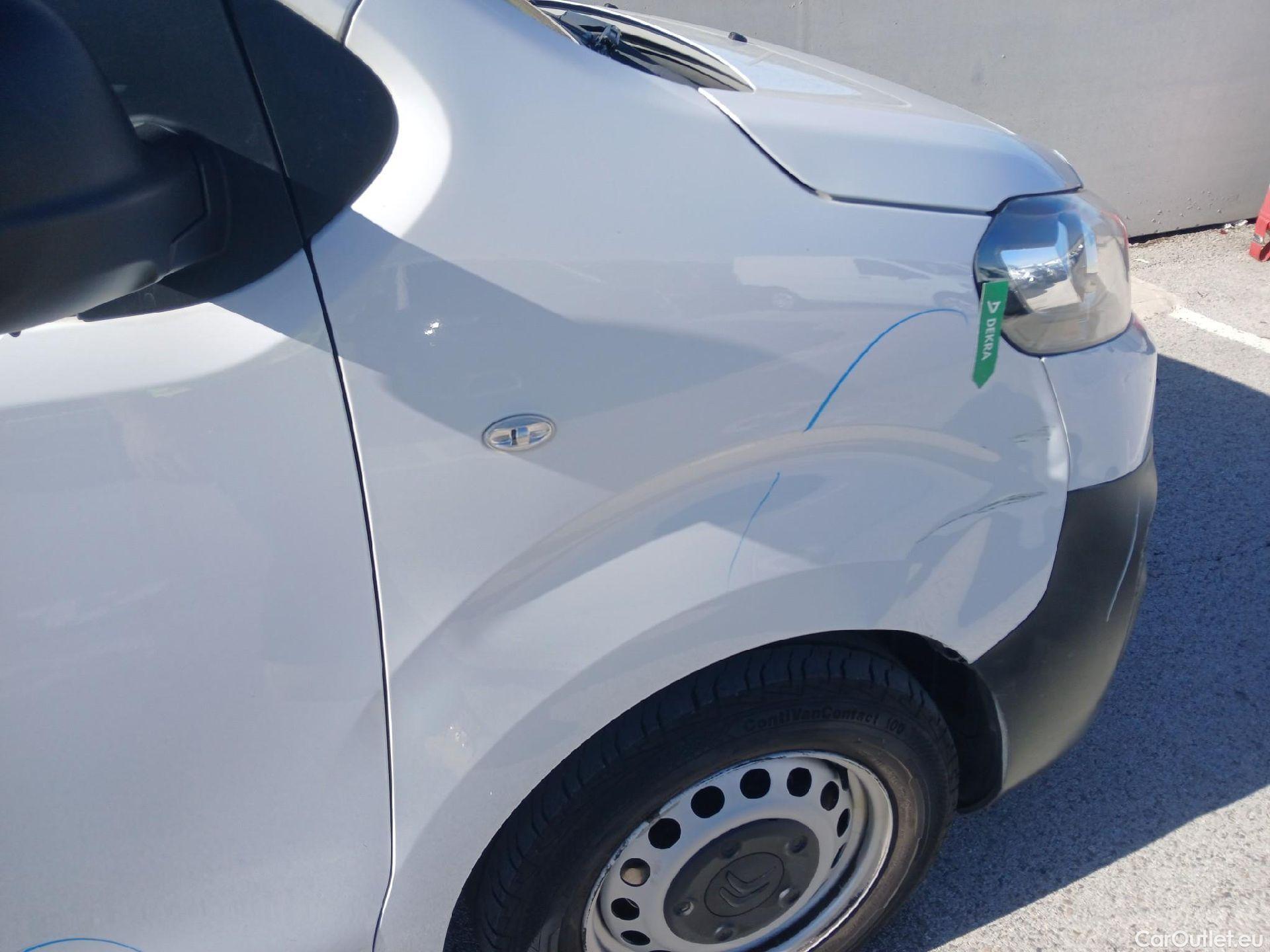  Citroen  Jumpy CITROEN  / 2016 / 4P / furgón Talla M BlueHDi 120 S&S 6v Control #41